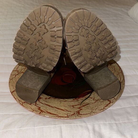 Guess 9.5 M Jaylee Light Brown Faux Leather Lace-up Side Zip Heeled Ankle Boots - Picture 11 of 17